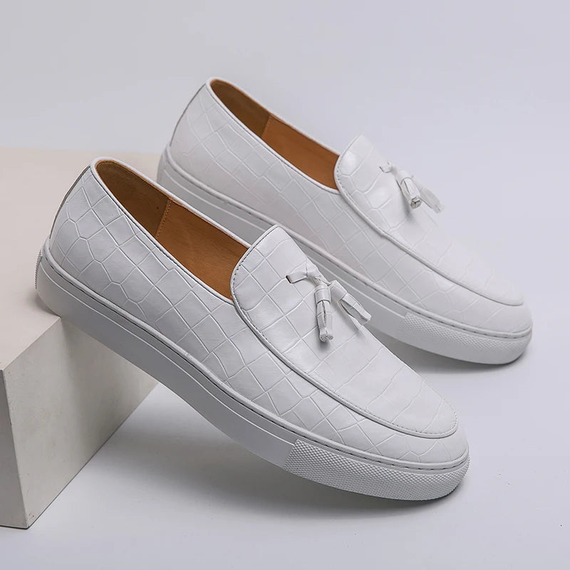 Summer White Sole Leather Men Loafers Breathable Flats Outdoor Men's Shoes Casual Footwear Male Tassel Lightweight Fashion Shoes