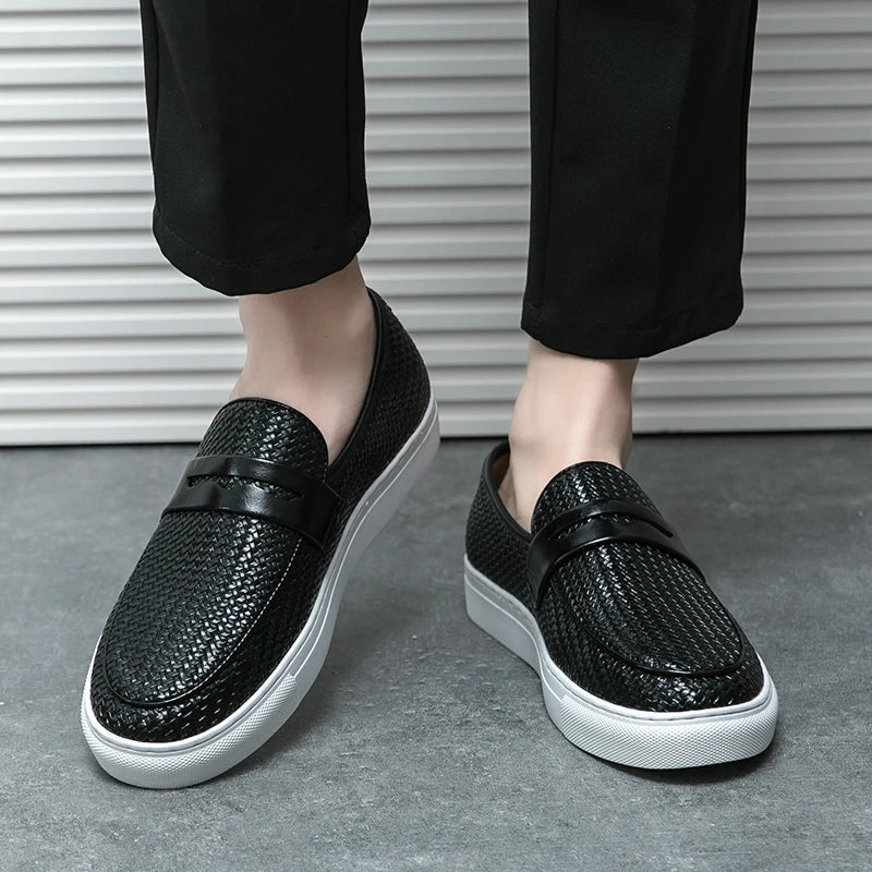 Fashion Slip On Loafers Men Shoes Board Soft Casual Leather Shoes Men Sneakers Party Weave Pattern Shoes For Man Flat Free