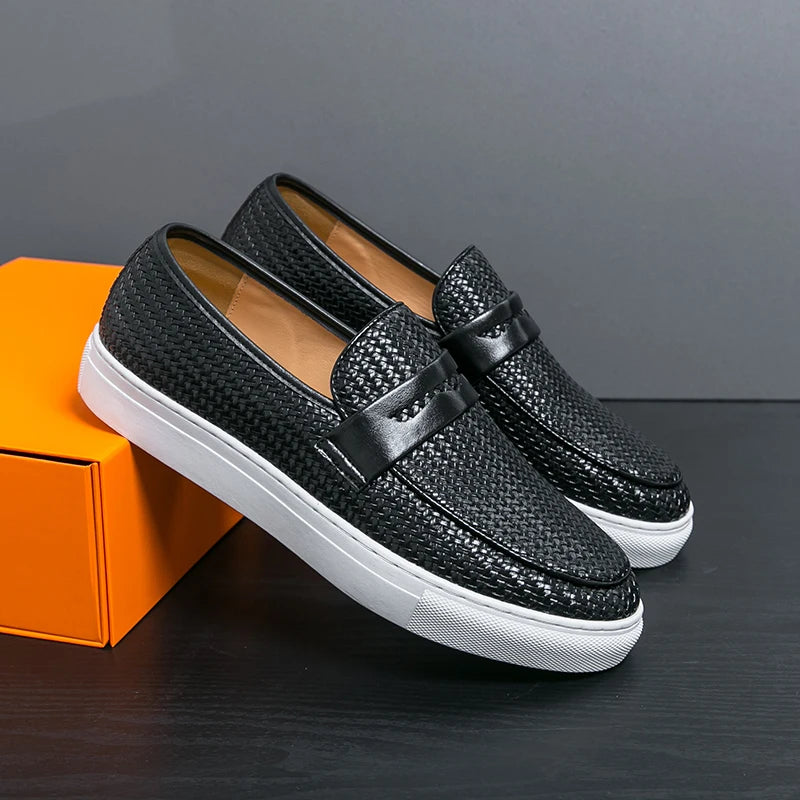 Fashion Slip On Loafers Men Shoes Board Soft Casual Leather Shoes Men Sneakers Party Weave Pattern Shoes For Man Flat Free