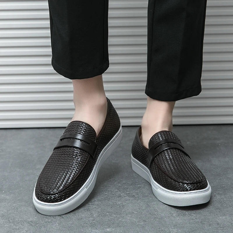 Fashion Slip On Loafers Men Shoes Board Soft Casual Leather Shoes Men Sneakers Party Weave Pattern Shoes For Man Flat Free