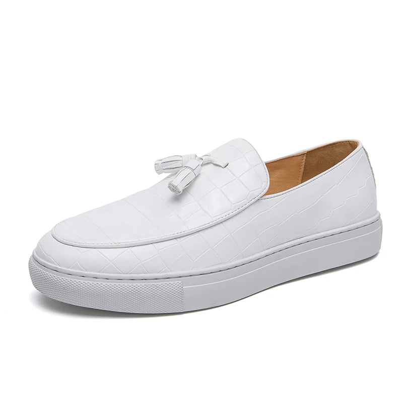 Summer White Sole Leather Men Loafers Breathable Flats Outdoor Men's Shoes Casual Footwear Male Tassel Lightweight Fashion Shoes