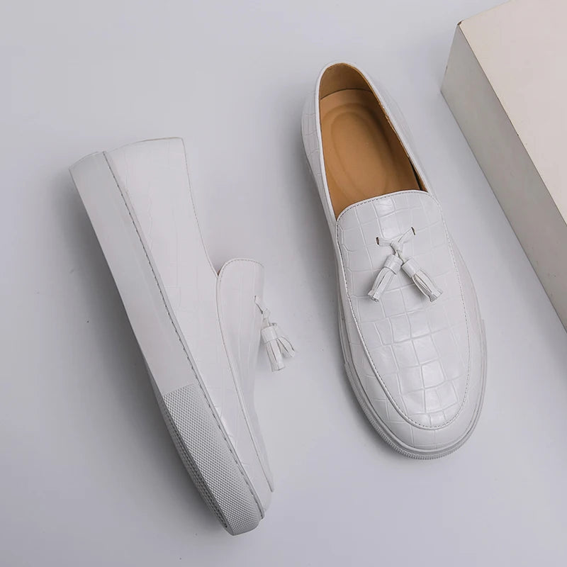 Summer White Sole Leather Men Loafers Breathable Flats Outdoor Men's Shoes Casual Footwear Male Tassel Lightweight Fashion Shoes